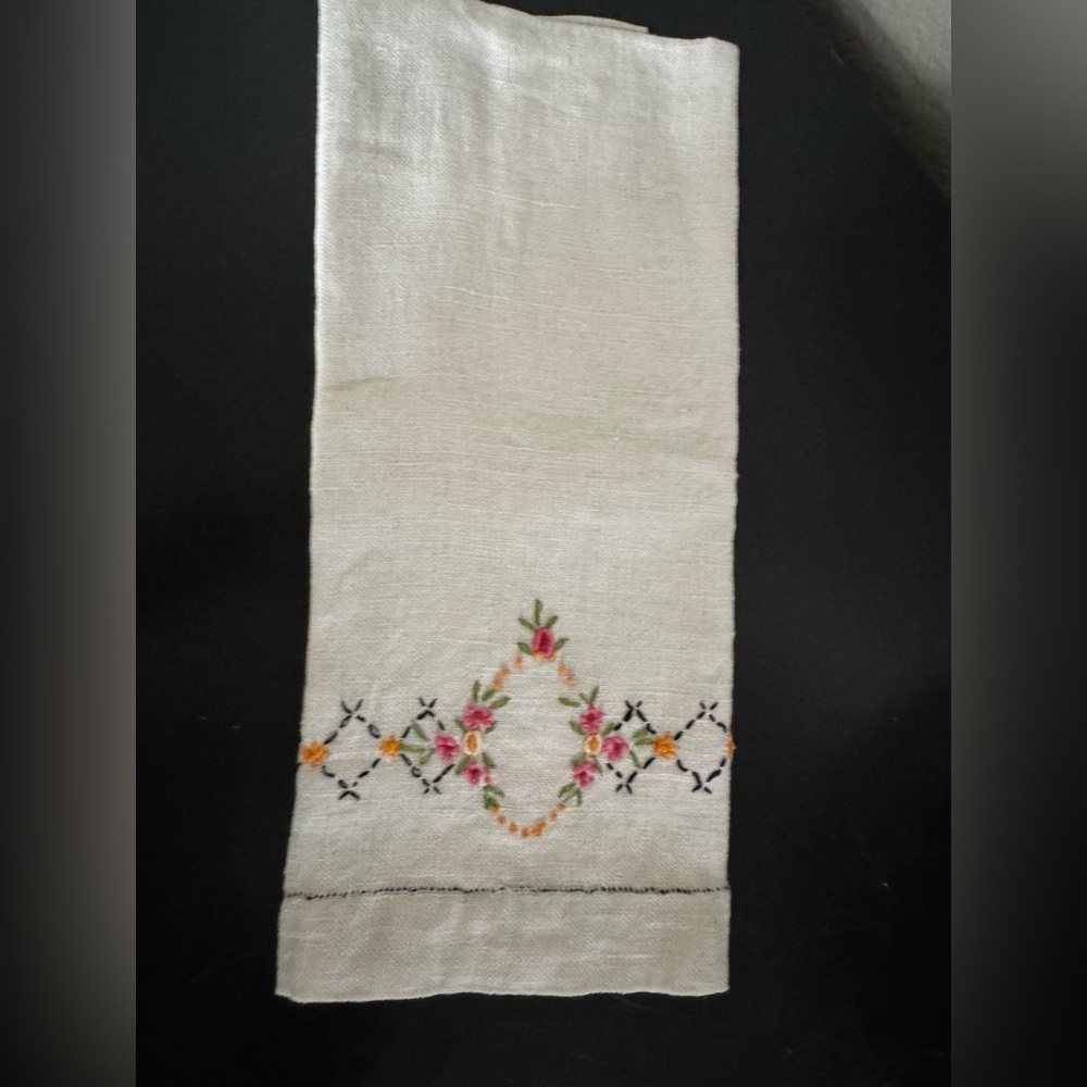 Embroidered Floral Linen Cloth